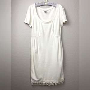 Women’s Diane Von Furstenberg Scoop Neck Dress W/ Lace At Bottom Hem Size 4